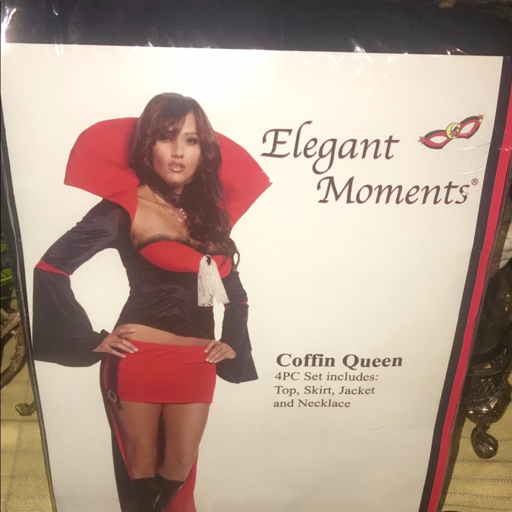 Coffin Queen Costume NWOT - Picture 3 of 4
